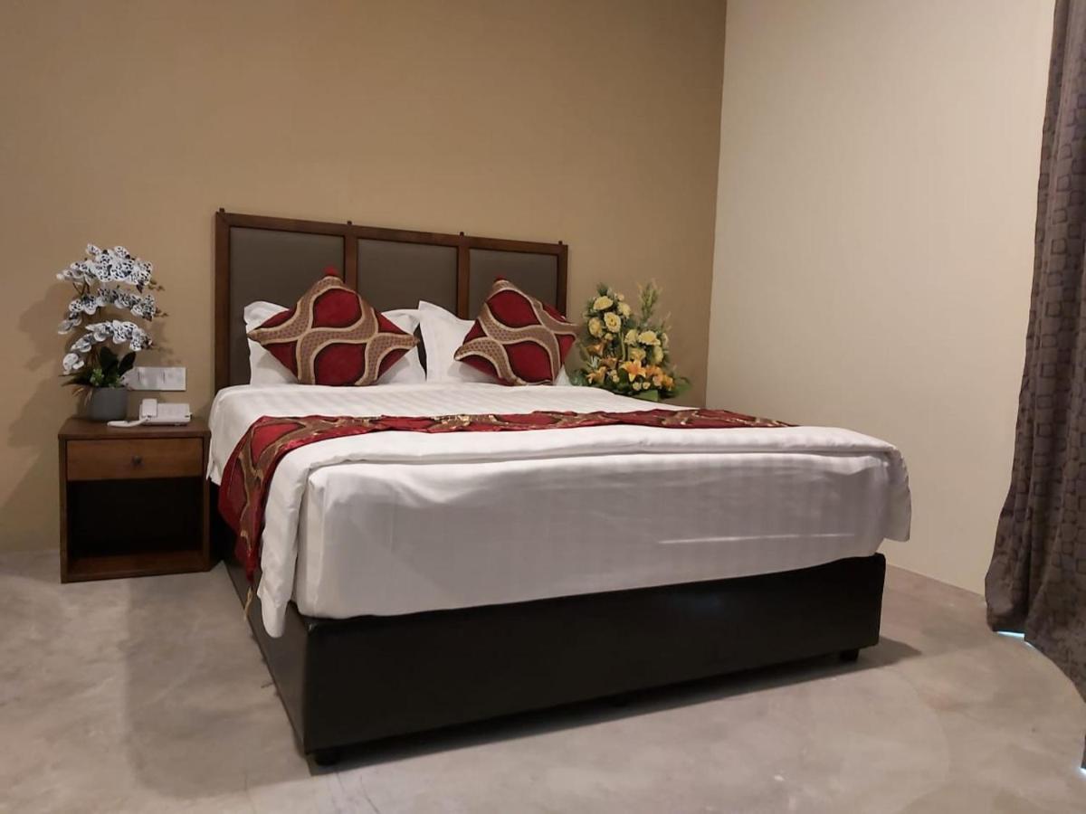Kb Hotel Kepala Batas  Exterior photo